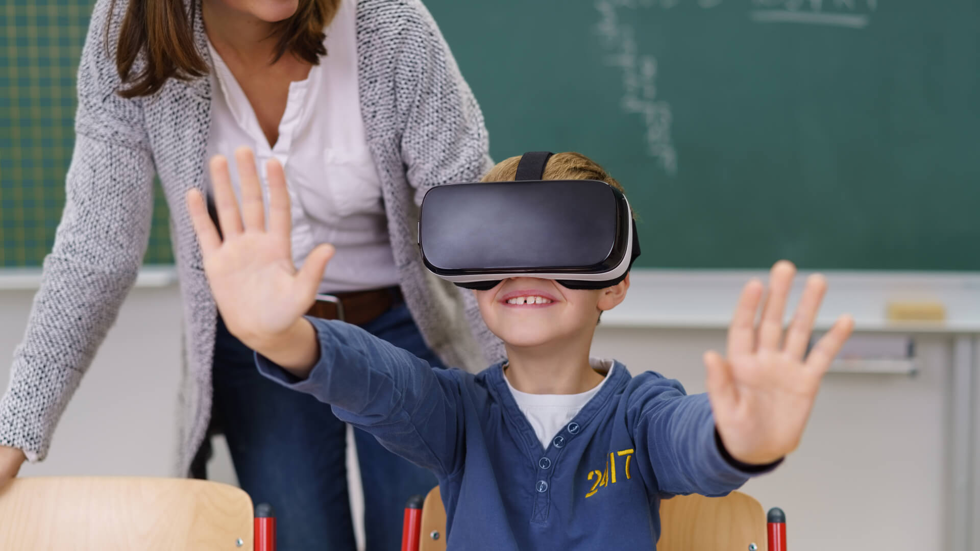 Школа vr. Учитель и ученик. Ученик. Виртуальная реальность дети в школе. Школьник VR.